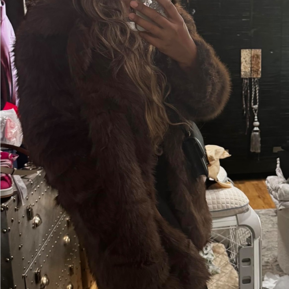 Luxurious Brown faux  Fur Coat collared oversized - Picture 5 of 9